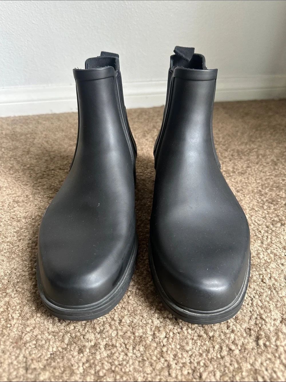 Hunter Men’s Black Refined Chelsea Rain Boots Unisex Men’s SZ 7/Women’s SZ 8.5